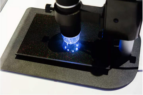 CES 2018ϵĆ΂(g)MicroLEDģK@ЩģKԽMϳκγߴvMȵĻ