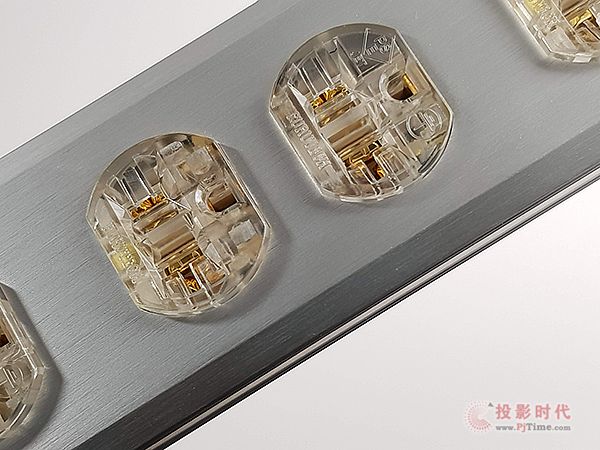 豪邁給你八組插座：Furutech e-TP86電源分配器