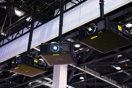 4KuѾ Vivitek(Ӎ)yƷչʾInfoComm China 2019