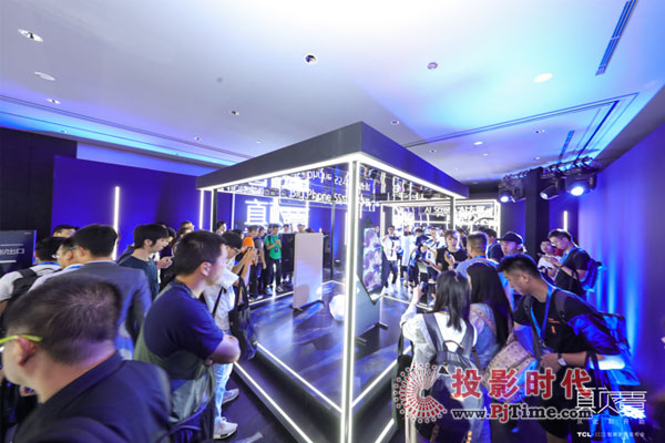 橫豎都好看，TCL·XESS智屏開啟豎屏新生態