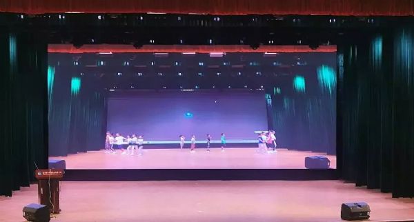 洲明大屏，讓智慧教學成為可能