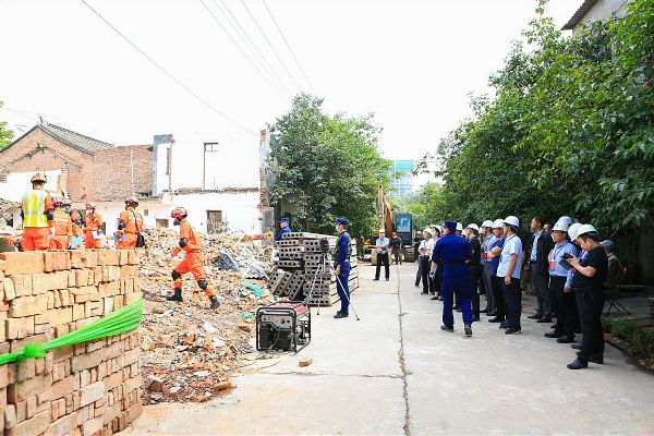橙色再襲 華平全力保障四省火熱開展跨區域地震實戰拉動演練