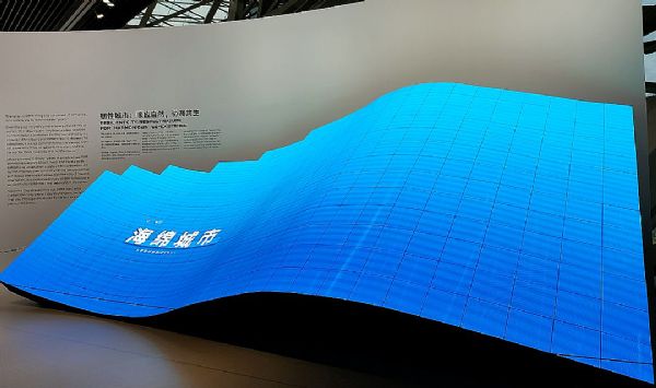 40Ӱ72ڰ桰ϺӈDն
