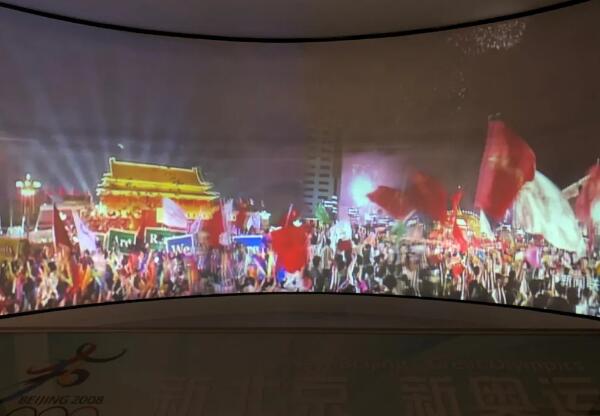 光影交輝的新突破：2020年10大精彩投影工程案例