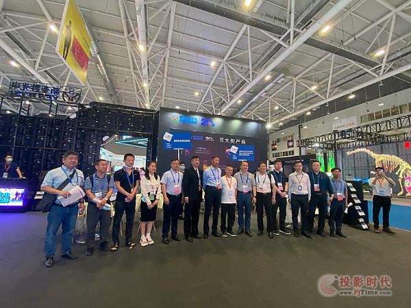 深圳ISLE現(xiàn)場 新亞勝展位成超燃打卡點