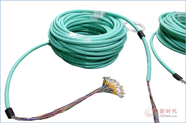 華光昱能光纖知識-光纖跳線OM1、OM2、OM3和OM4