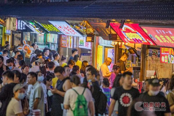 裸眼3D天幕全息投影，索諾克助力沈陽五愛市場夜經濟發展