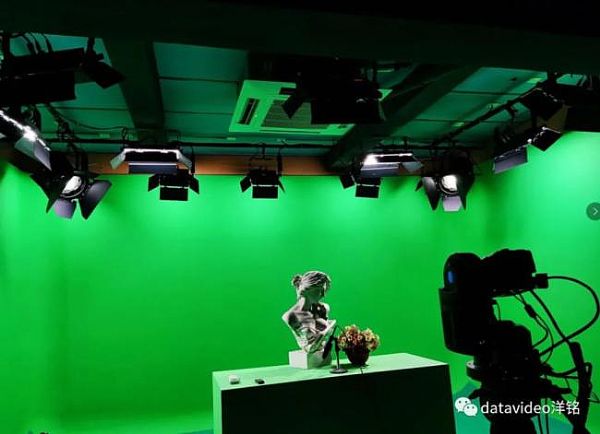 福建省電化教育館率先打造出了基于4K+高清的雙軌制作模式