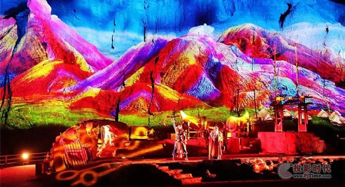 沉浸式夢幻山谷光影演繹《阿蘭拉格達》| 甘肅張掖七彩丹霞景區