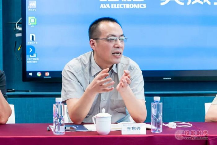 王東興赴國新文化所屬企業(yè)奧威亞調(diào)研