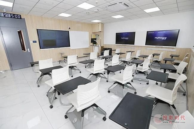 北京語言大學聯(lián)合場景錄播開創(chuàng)者深圳銳取，對教二樓共70余間教室 進行智慧錄播升級建設(shè)!