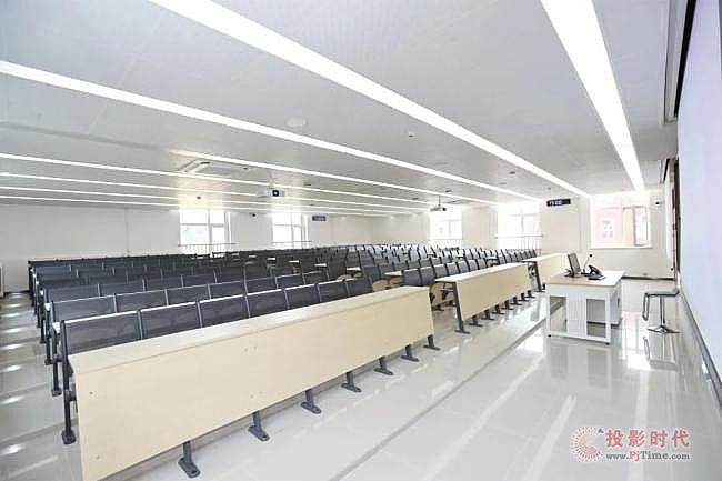 北京語言大學聯(lián)合場景錄播開創(chuàng)者深圳銳取，對教二樓共70余間教室 進行智慧錄播升級建設(shè)!