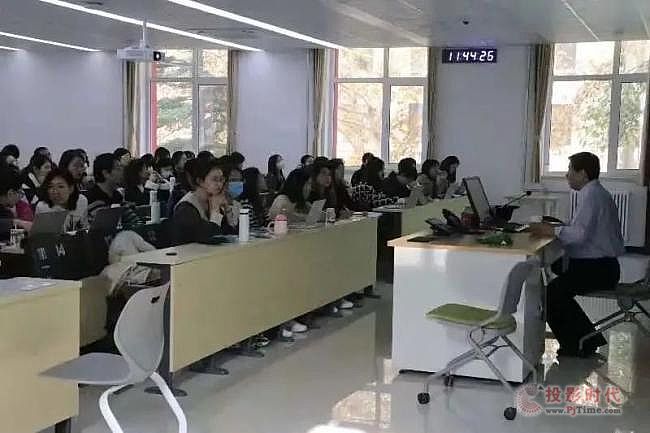 北京語言大學聯(lián)合場景錄播開創(chuàng)者深圳銳取，對教二樓共70余間教室 進行智慧錄播升級建設(shè)!