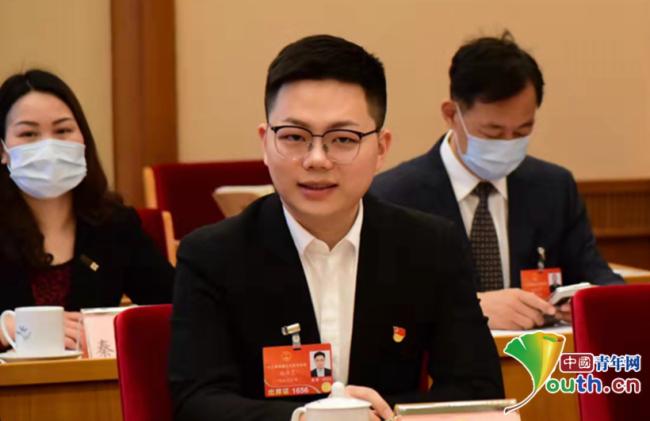 迪士普|代表委員熱議無(wú)紙化辦公，深感便捷高效！