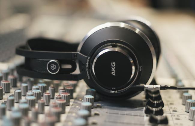  | AKG 피ҕl[缉