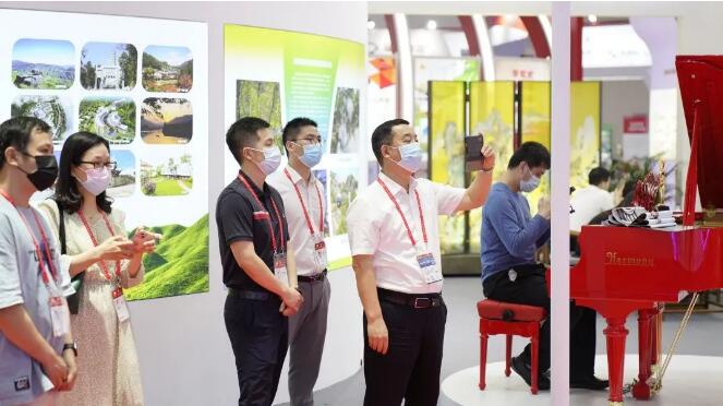C位出圈!邁銳光電裸眼3D炫酷亮相海創會