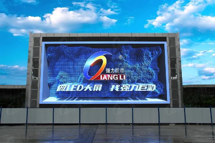 熱҈到҈融҈化！強力巨彩教你給戶外LED大屏降降溫