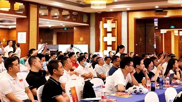 亮相長沙 | 聯建光電解讀裸眼3D顯示技術，賦能產業發展