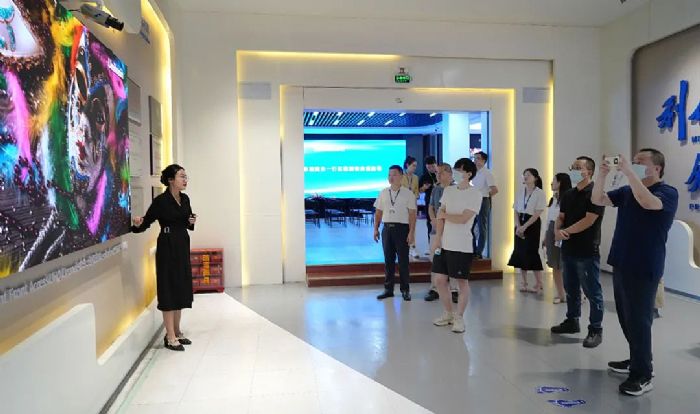 官宣！芒果TV與洲明科技達成合作，全面布局虛擬拍攝領域！