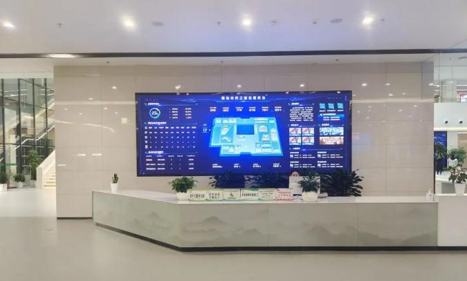 案例丨AOC全屏賦能蔡甸市民之家，助力建設數字化政務服務大廳！