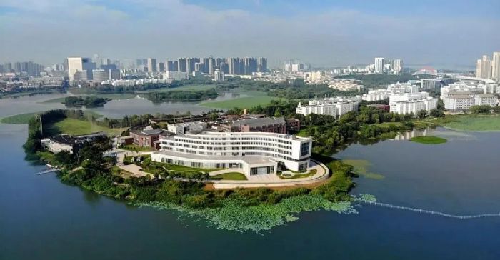 案例｜使用四年，MAXHUB助力江漢大學招生就業工作效率翻倍