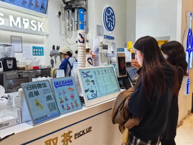 電子餐牌“屏”啥能成為餐飲業新寵，來看看用戶怎么說？