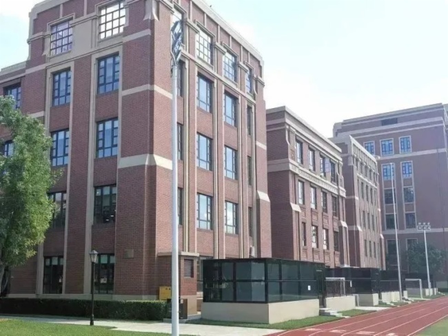迪士普攜手石家莊高品質國際化學校打造智慧校園