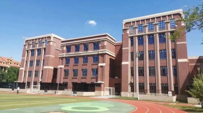 迪士普攜手石家莊高品質國際化學校打造智慧校園