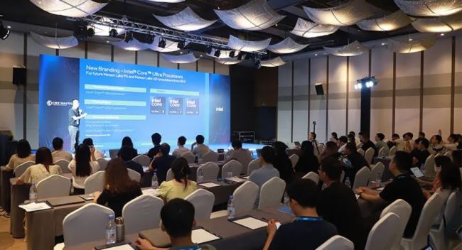 2023新品發(fā)布會——德晟達攜手英特爾共定新一代OPS規(guī)范