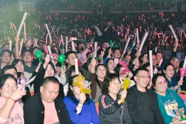 聲揚VCX助力2023·仰韶彩陶坊之夜——洛陽群星演唱會”綻放洛陽體育中心！