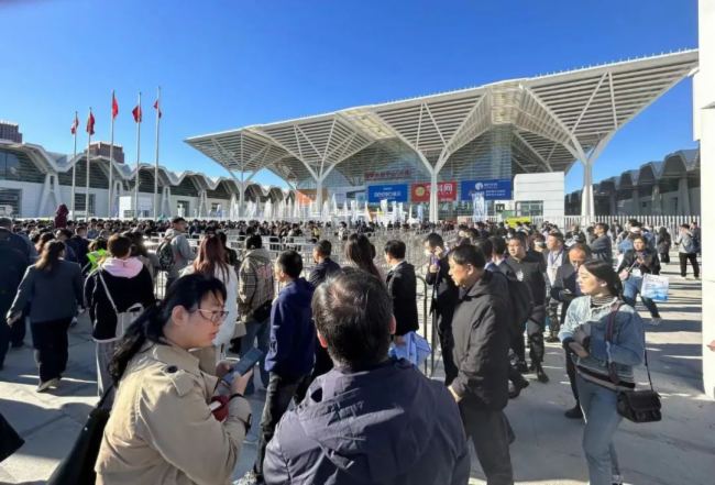 科倫特“移動講臺”“智能會議”方案,亮相天津教育展