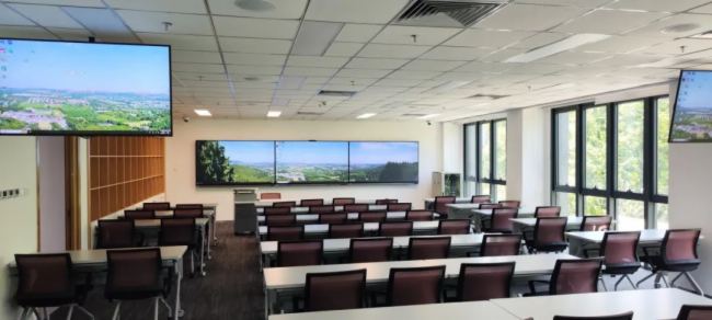 落地北大光華！海信商用顯示助力高校打造新型智慧教室