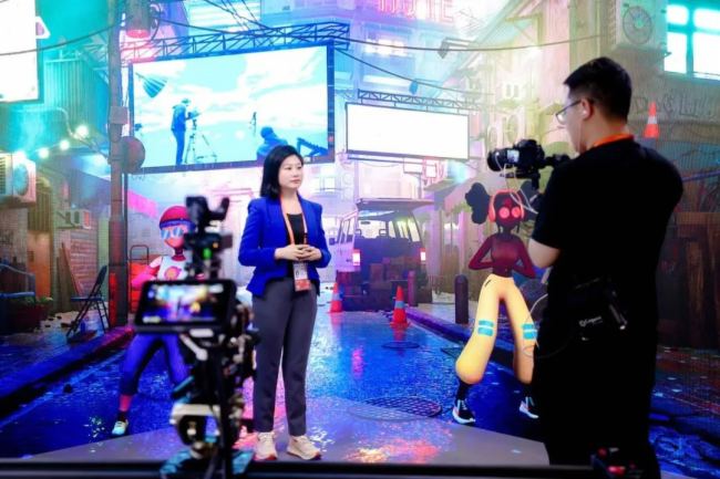 視爵光旭 x HTC VIVE，一站式虛擬制片解決方案亮相2023進博會