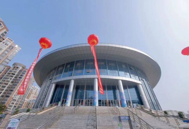 LAX圓滿完成懷化市體育中心籃球綜合館擴聲系統工程