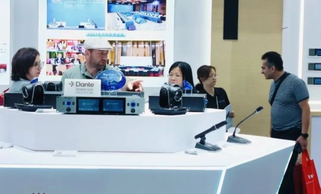 2024廣州音響展：雷蒙電子全新一代“藍鉆”系列無線會議系統引人矚目