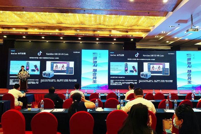 看到科技以VR+AI技術，助力高校傳媒實踐教學創新