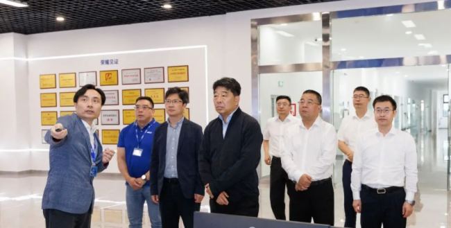 浙江省副省長柯吉欣一行考察調研三思光電浙江浦江大型LED生產基地