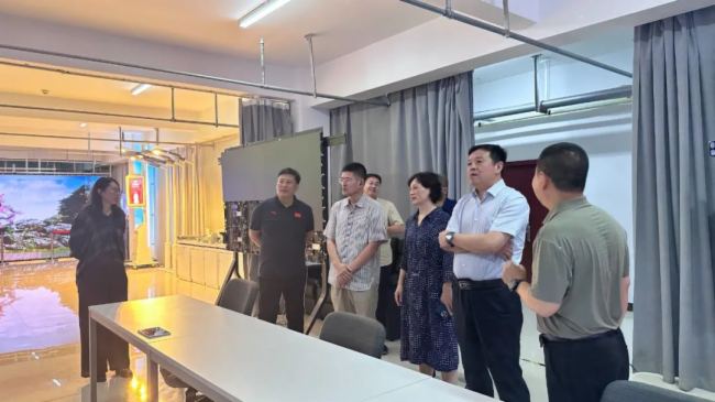 長春市科技協會黨組領導班子蒞臨希達參觀調研