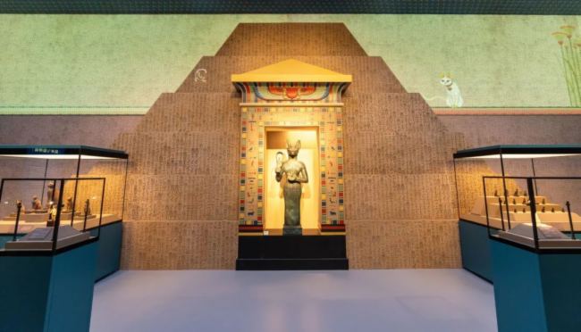 愛普生助力金字塔之巔：古埃及文明大展 解鎖文化碰撞新體驗